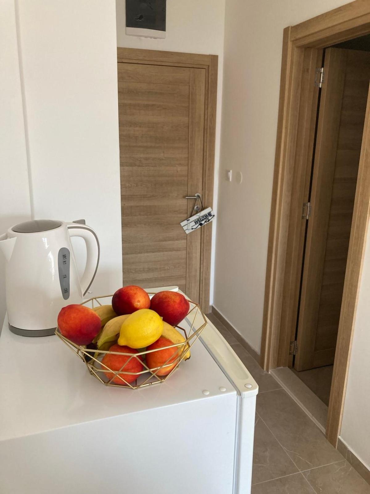 Apartments Milicevic Herceg Novi Rum bild